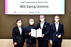 LG Energy Solution CEO Kwon Young-soo, second from left, and Cedrik Neike, CEO of Siemens' Digital Industries, third from left, pose at LG Energy Solution's headquarters in Yeouido, western Seoul on Tuesday after signing a memorandum of understanding on a smart factory partnership.