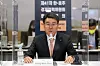 Posco CEO Choi Jeong-woo speaks at a meeting last month in Yeouido, western Seoul. [YONHAP]