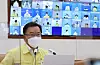 Prime Minister Kim Boo-kyum presides over a Covid-19 meeting of the Central Disaster and Safety Countermeasures Headquarters in Seoul on Sunday. [NEWS1]