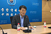 South Korean Ambassador to China Jang Ha-sung speaks to reporters in Beijing Monday on the resumption of Chinese visas for Korean students and workers. [YONHAP]