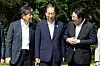 From left: Presidential Chief of Staff Kim Dae-ki, Prime Minister Han Duck-soo and People Power Party floor leader Kweon Seong-dong talk before a meeting at the prime minister's residence in Jongno District, central Seoul on Sunday. [KIM SEONG-RYONG]