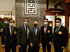 U.S. Ambassador Harry Harris, center, hosts a reception for a delegation from The New York Times, the publishing partner of the Korea JoongAng Daily, at his residence in central Seoul, Habib House, on Tuesday. From left, Lee Ha-kyung, chief editor of the JoongAng Ilbo; Stephen Dunbar-Johnson, international president of The New York Times Company; Harris; Hong Jeong-do, CEO of the JoongAng Ilbo and JTBC; and Ryu Kwon-ha, CEO of the Korea JoongAng Daily. [LEE MOO-YOUNG]