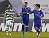 Ghent's Honh Hyun-seok, right, celebrates after scoring a crucial equalizer during a Europa Conference League Group F match between Shamrock Rovers and K.A.A. Gent at Tallaght Stadium in Dublin on Thursday.  [AP/YONHAP]