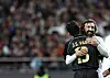 Park Ji-sung hugs AC Milan legend Andrea Pirlo [YONHAP]