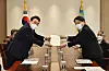 President Yoon Suk-yeol, left, receives a congratulatory letter from Japanese Prime Minister Fumio Kishida through Tokyo’s Foreign Minister Yoshimasa Hayashi at the presidential office in Seoul on May 10. [YONHAP]