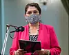 California State Assembly member Sharon Quirk-Silva (D-Fullerton) announces on July 15 that the resolution to designate Sept. 4 as ″Taekwondo Day,″ introduced by the assemblywoman, has been unanimously passed by the state assembly. [YONHAP]