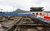 People participating in the public tour look at the traces of Yukjogeori of the Joseon Dynasty (1392-1910) that have been excavated during the Gwanghwamun Square reconstruction project on May 21. [NEWSIS]