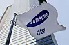 A flag with a Samsung logo is hung on the Samsung Electronic's headquarters located in Seocho-district, southern Seoul. [NEWS1]