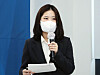 Park Ji-hyun, a 26-year-old activist who headed a Democratric Party (DP) committee dedicated to rooting out digital sexual crimes on Lee Jae-myung’s election campaign, speaks at a campaign event on Feb. 9 in Mapo District, western Seoul. Park, vice chairperson of the DP’s women’s affairs committee, was appointed as co-chair of the DP's emergency steering committee Sunday. [YONHAP]