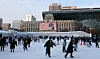 Visitors to the Seoul Plaza ice rink in Jung District, central Seoul, enjoy ice skating on Friday, the opening day. [NEWS1]