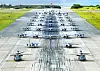 Dozens of U.S. F-22 stealth fighters deployed at the Kadena Air Base in Okinawa, Japan, on Nov. 23. [YONHAP]
