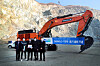 A Doosan Infracore’s excavator that was delivered to a buyer in Chungju, North Gyeongsang, last month. [YONHAP]