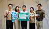 Hana Financial Group Chairman Ham Young-joo, center, poses for a photo, marking his participation of 'Cool Korea' challenge at the office in Myeong-dong, central Seoul, on June 30.