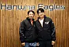Lee Tae-yang poses after signing with the Hanwha Eagles in a picture released by the club on Wednesday. [HANWHA EAGLES]