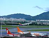 An Asiana Airlines plane headed for Haneda, Japan takes off from Gimpo International Airport on Sept. 6. [NEWS1]