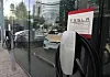 With Tesla's announcements related to its future battery business, including a $25,000 electric vehicle becoming available soon, at the much anticipated Battery Day conference on Sept. 22, investors soured on Korea's battery makers. Shares of LG Chem fell by 1.41 percent and SK Innovation by 1.99 percent. The photo shows Tesla's Gangnam showroom on Sept. 23. [YONHAP]