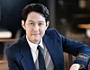 Actor Lee Jung-jae was born in the year of the Rat. On Thursday, it will be a great day for teamwork for him. [MEGABOX PLUS M]