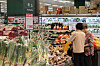 Consumers shop groceries at a large mart in Seoul on August 23. [YONHAP]