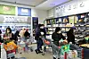 Customers shop at a Lotte Mart Maxx branch in Jeonju, North Jeolla. [LOTTE MART]