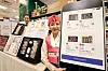 Models present Chuseok gift sets at Emart's Seongsu branch in Seongdong District, eastern Seoul. [NEWS1]