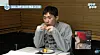 Producer and rapper Code Kunst eating a sweet potato during a scene on MBC reality program 'I Live Alone' [SCREEN CAPTURE]