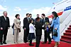 President Yoon Suk Yeol, left, and first lady Kim Keon-hee are greeted by children as they arrive at Joint Base Andrews in Maryland on Monday afternoon to kick off a weeklong state visit to the United States. [JOINT PRESS CORPS]