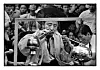 Renowned video artist Nam June Paik performs gut on his birthday, July 20, 1990, in Seoul, for Joseph Beuys, Paik’s good friend who led the avant-garde Fluxus movement with him and other artists. [CHOI JAE-YOUNG]