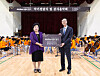 The 17th Scent of Love donated instruments to Daejeon Dongdo Elementary School. [DONGSUH FOODS]