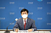 Bank of Korea Deputy Governor Park Jong-seok speaks at a press briefing held Tuesday. [BANK OF KOREA]