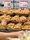 The retail price of sweet persimmons in Korea increased by 32.2 percent on year on Monday to 14,736 won ($10.92) for a pack of 10, data from the Korea Agro-Fisheries & Food Corporation (aT) showed. The rise in persimmon prices is linked to unfavorable weather conditions during this year's summer, including scorching heat and heavy rainfall, which led to subpar fruit growth and reduced supply. The photo shows persimmons on display at a large supermarket in Seoul on Tuesday. [YONHAP]