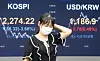 A screen shows the closing figure for the Kospi in a trading room at KB Kookmin Bank in the financial district of Yeouido, western Seoul, on Thursday. [YONHAP]