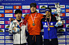 From left: Silver medalist Chung Jae-won of Korea, gold medalist Bart Hoolwerf of the Netherlands and bronze medalist Andrea Giovannini of Italy pose for a photo after the men's mass start final at the ISU Speed Skating World Cup in Tomaszow Mazowiecki, Poland on Sunday. [AP/YONHAP]