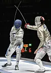 Oh Sang-uk, right, in action against Luca Curatoli of Italy during their semi final bout of the men's sabre World Cup in Budapest, Hungary on Saturday. [EPA/YONHAP]