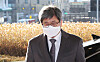 Supreme Court Chief Justice Kim Myeong-su enters the Supreme Court on Thursday.  [NEWS1]