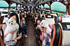 Taean Daengdaeng Bus package, run by Petsgo and Korea Tourism Organization, offers a tour that is dog-friendly and enjoyable for both the dog and the dog owners. [BAEK JONG-HYUN]