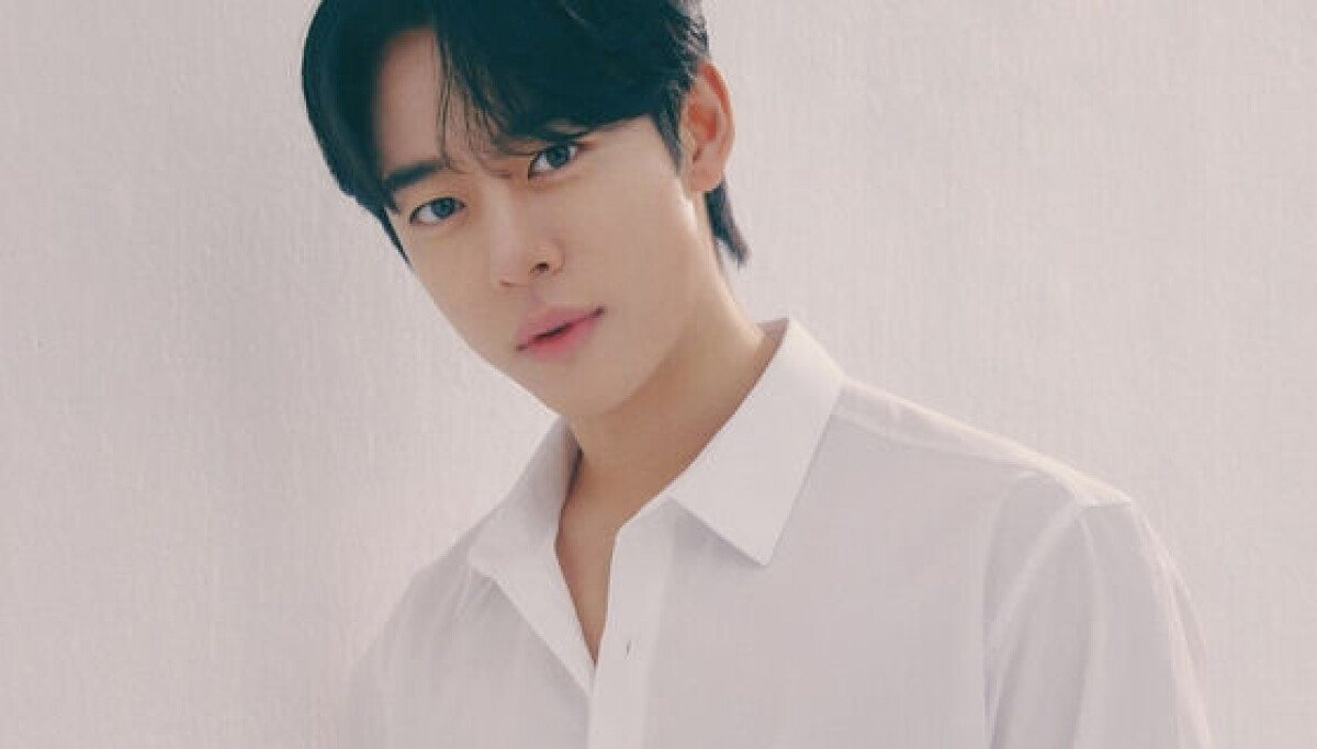 Sungee Moon Singer Jung Dae-hyun joins former bandmate Moon Jung-up at MA Entertainment