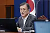 President Moon Jae-in in a Blue House meeting on Monday responds to allegations raised by the opposition that he proposed to build a nuclear power plant for North Korea in his 2018 summit with Kim Jong-un. [YONHAP]