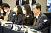 Prime Minister Han Duck-soo announces government policies targeting young people during a policy committee meeting at the Korea Chamber of Commerce and Industry in Seoul on Wednesday. [YONHAP]