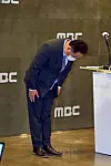 MBC’s President Park Sung-jae bows during Monday's press conference held to apologize for the broadcaster’s inappropriate conduct. [MBC]