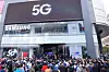 A Samsung Electronics store that was opened in October in Shanghai, China, is crowded with customers. [SAMSUNG ELECTRONICS]
