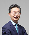 Hwang Joon-kook, former ambassador to Britain, has been tapped as the fundraising manager of presidential candidate Yoon Seok-youl on Sunday. [YONHAP]