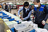 A post office in Gangnam on Nov. 23 prepares to send out comprehensive real estate holding tax bills to apartment owners. This year, those charged the real estate holding tax for the first time exceeded 1 million, 8.1 percent of all residential real estate owners. [YONHAP]