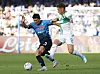 Napoli's Kim Min-jae, left, in action with Sassuolo's Andrea Pinamonti at Stadio Diego Armando Maradona in Naples, Italy on Saturday. [REUTERS/YONHAP]