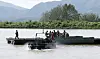 The South Korean Army's 7th Engineer Brigade and the U.S. Army 2nd Infantry Division's 814th Engineer Company conduct a combined river-crossing exercise in Cheorwon, Gangwon, on Thursday. [NEWS1]