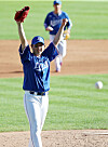 Samsung Lions pitcher Choi Chae-heung celebrates after tossing a complete shutout during a game against the LG Twins at Jamsil Baseball Stadium in southern Seoul on Sept. 13. [NEWS1]