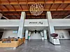 The lobby on the first floor of the main building at Kyungnam University, Changwon, South Gyeongsang. [AN DAE-HUN]