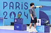 Lee Won-ho, who advanced into the men's 10-meter air pistol final at the 2024 Paris Olympics at the Chatereaux Shooting Center in France on Sunday, is aiming at the target. [YONHAP]