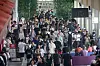 People returning from the Chuseok holiday arrive at the Seoul Express Bus Terminal in Seocho District, southern Seoul, on Wednesday. [YONHAP]