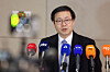 Trade Minister Yeo Han-koo speaks to reporters at Incheon International Airport on Feb. 5 after wrapping up his trip to Washington for tariff talks. [NEWS1]