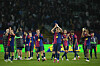 FC Barcelona greet their supporters after winning a La Liga match against Osasuna in Barcelona, Spain on March 27. [EPA/YONHAP]